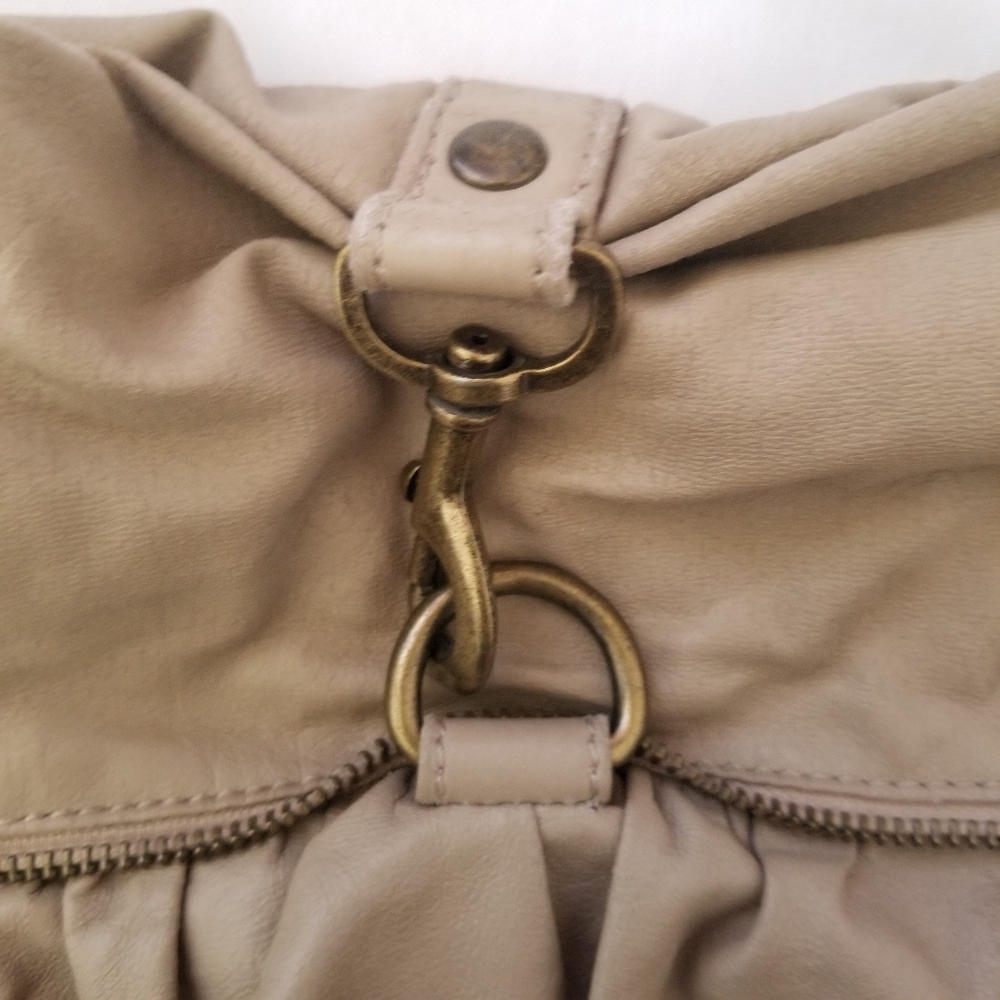 Matt & Nat Purse - Picture 6 of 6